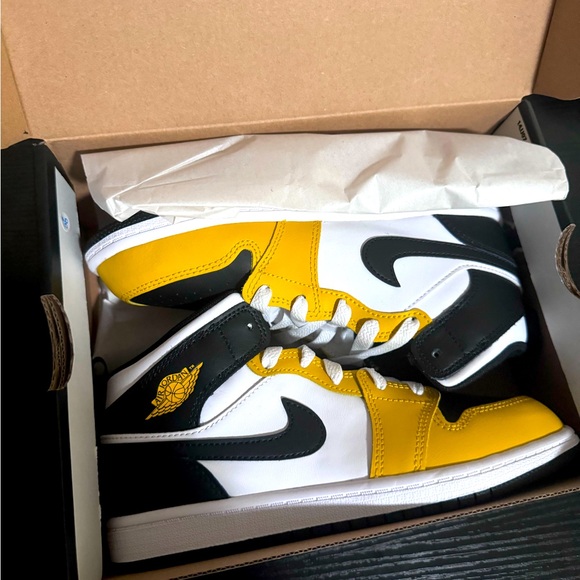 Jordan 1 - Picture 1 of 1